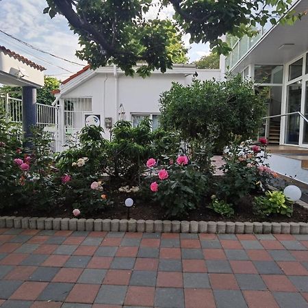 Hotel Fitness House With Garden Konstanca Zewnętrze zdjęcie
